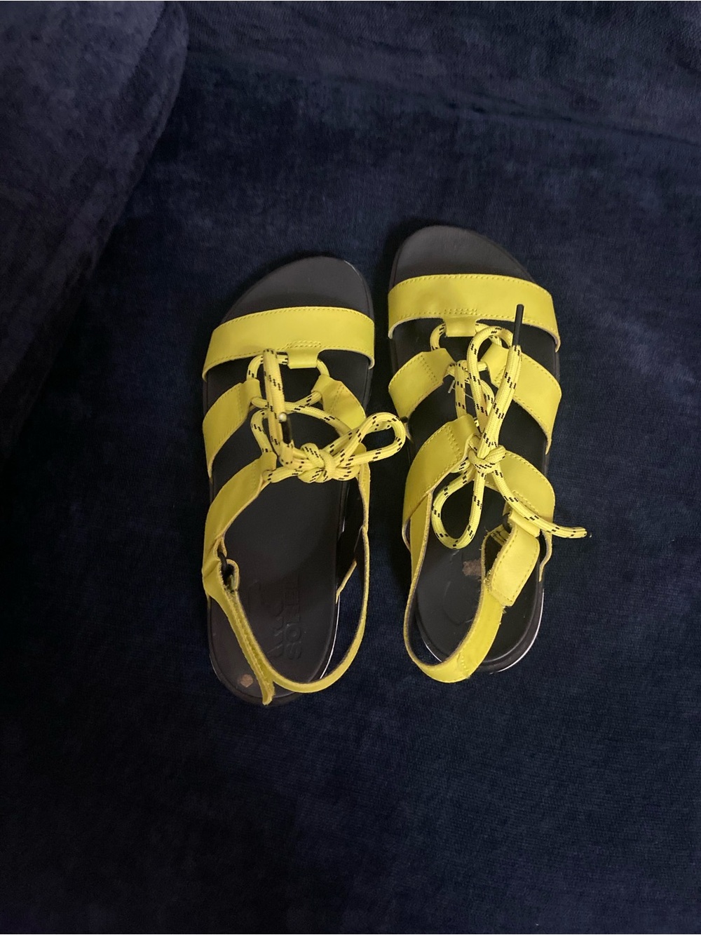 Sorel Neon Lime Green Roaming Lace-Up Strappy Women's Sandals. Size 9.